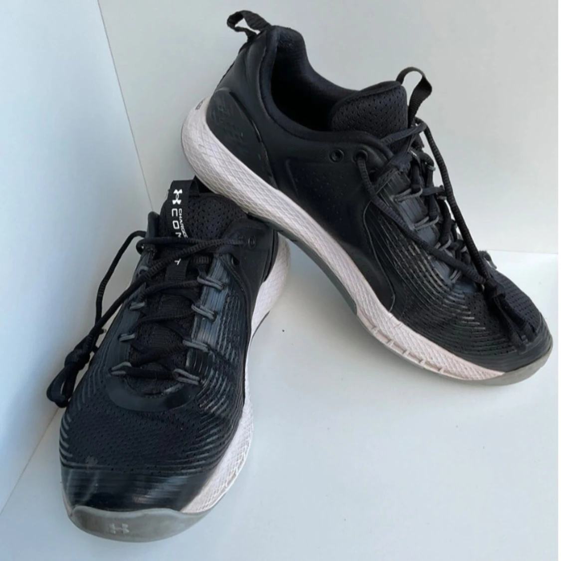 Svarta träningsskor från Under Armour - 1