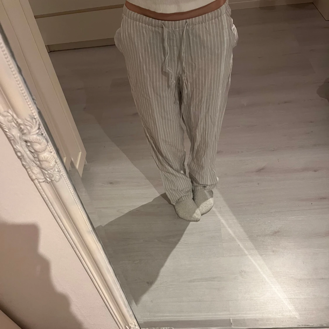  vita randiga linnebyxor