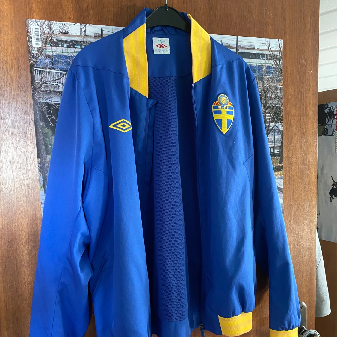 Blå jacka Sverige Umbro