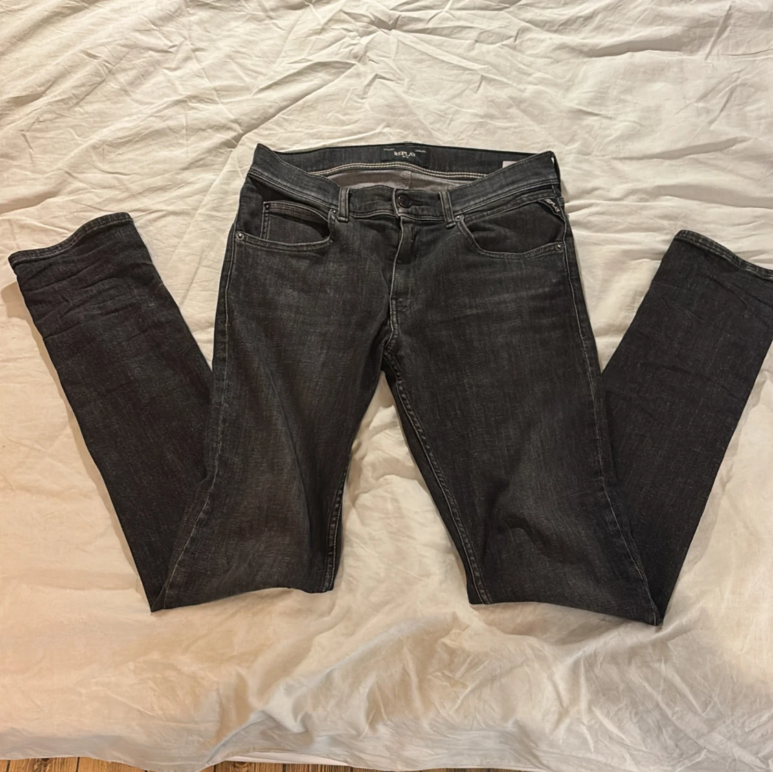 Svarta jeansbyxor från Replay