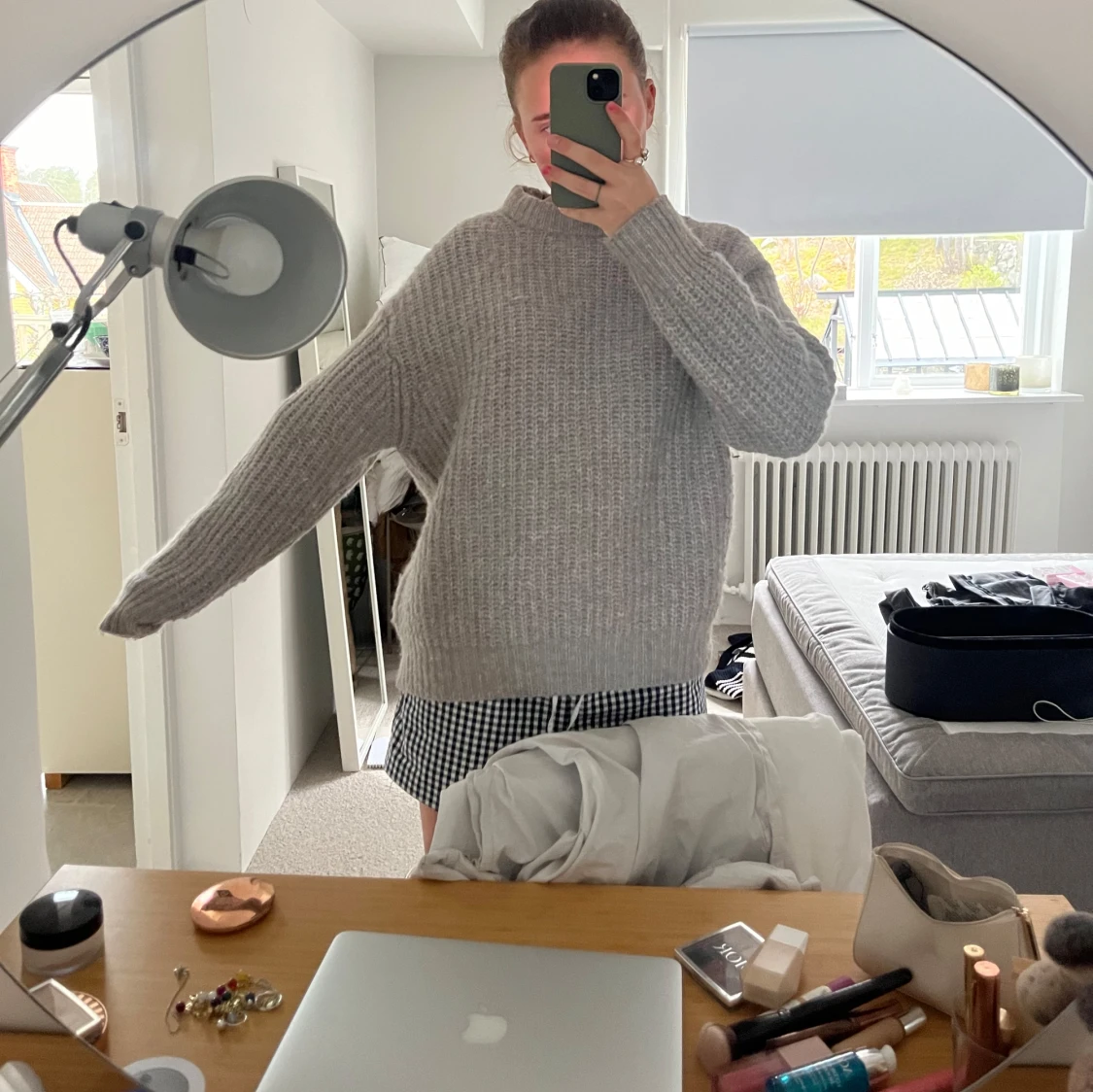 Grå stickad oversized tröja - 1