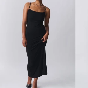 Långklänning - Svart långklänning 