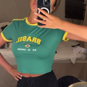 Topp - Säljer denna, enbart testad! 💛