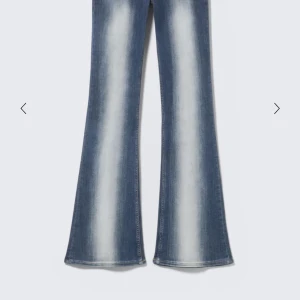 Cheap monday jeans  - Säljer snygga cheap monday jeans i storlek 24/30 som tyvärr inte kommer till användning. 