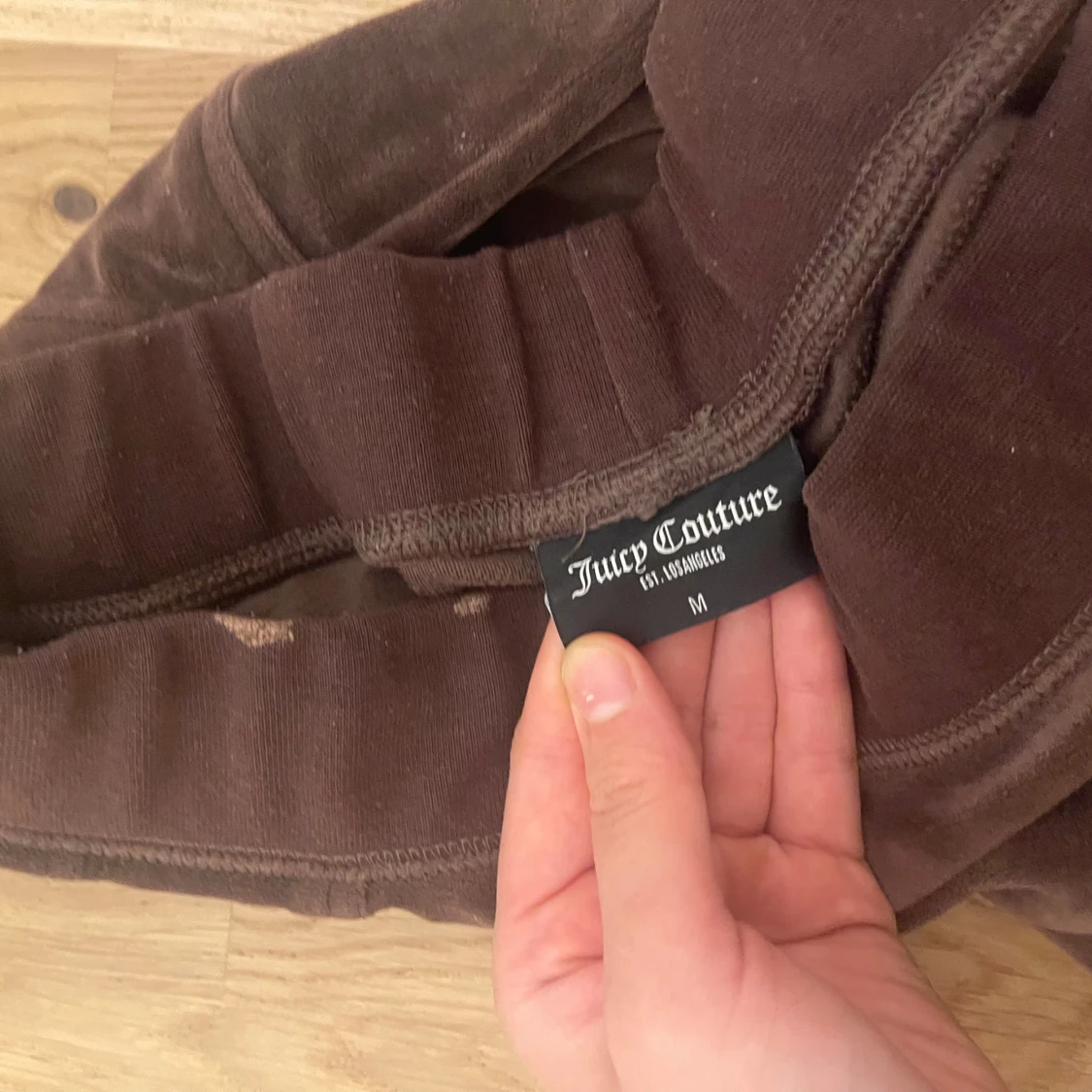 Bruna velourbyxor från Juicy Couture - 4