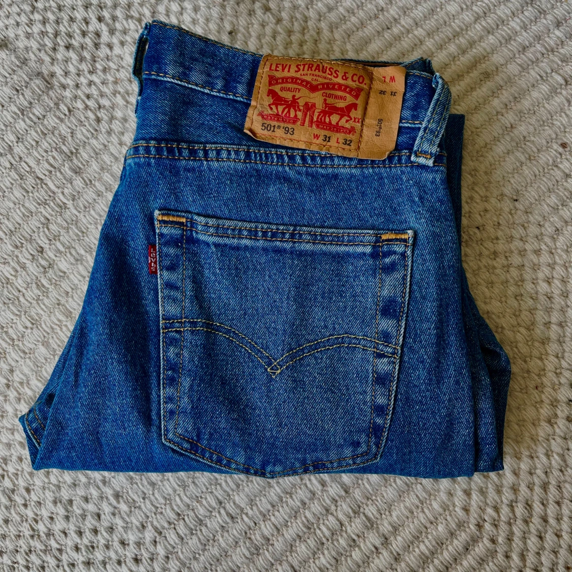 LEVI’S 501 JEANS