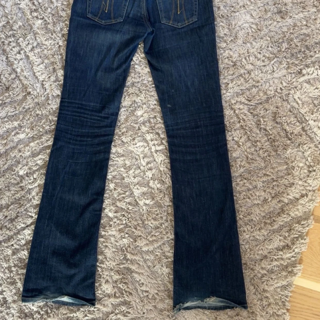 Mörkblå bootcut jeans 🥰 - 2