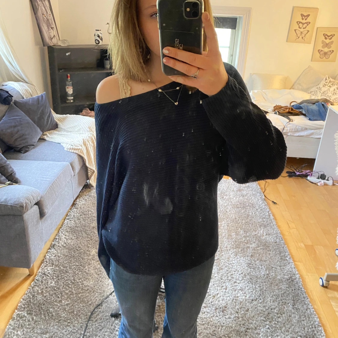 Mörkblå stickad tröja