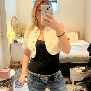 jeansjacka/bolero - Ascool bolero/kortärmad jeansjacka, perfekt till sommaren💕