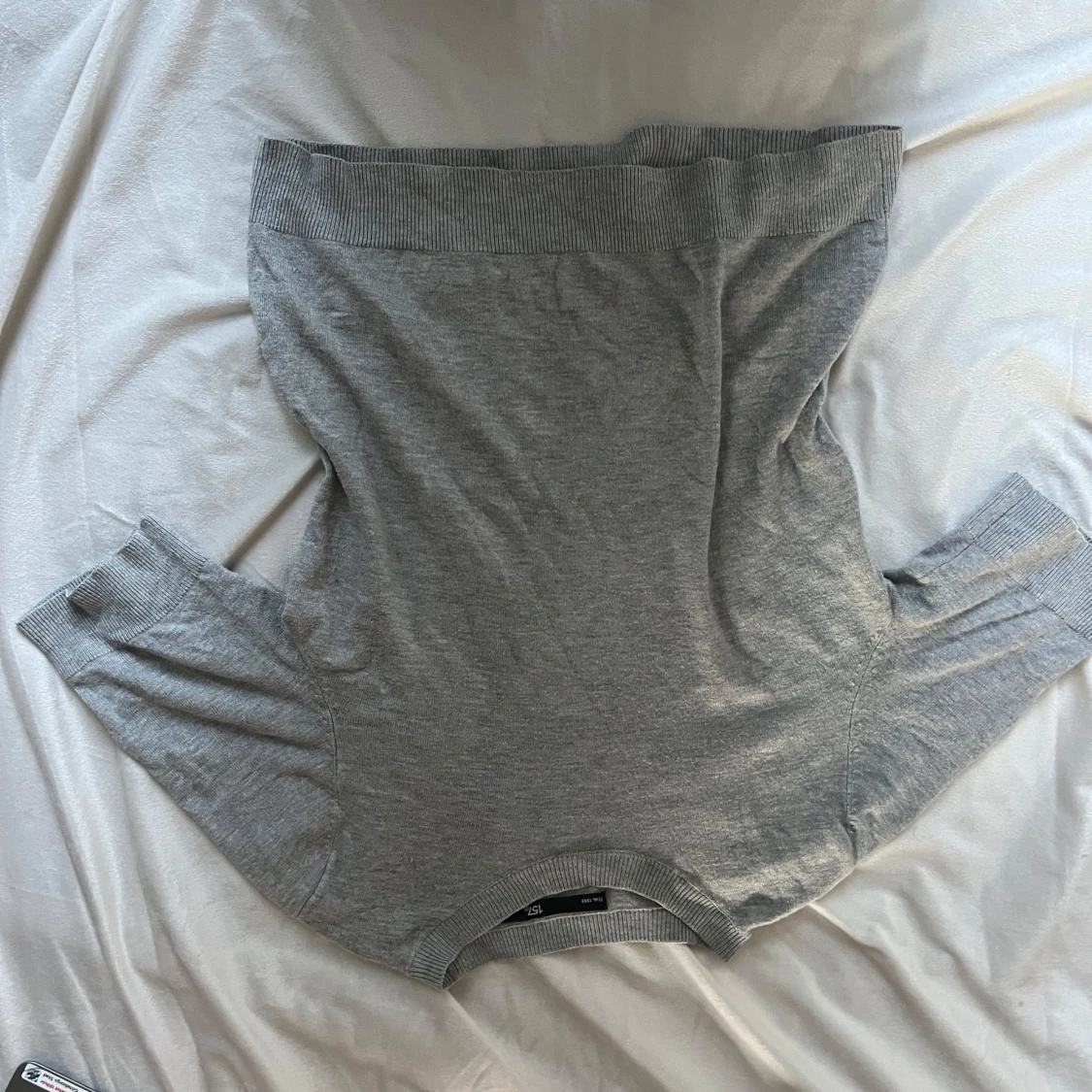 Ljusgrå stickad kortärmad tröja från 157