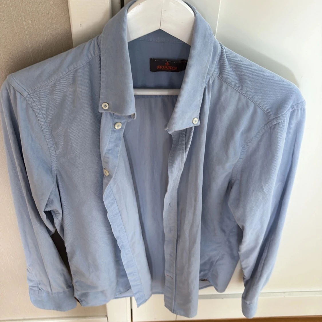 Ljusblå skjorta från Morris