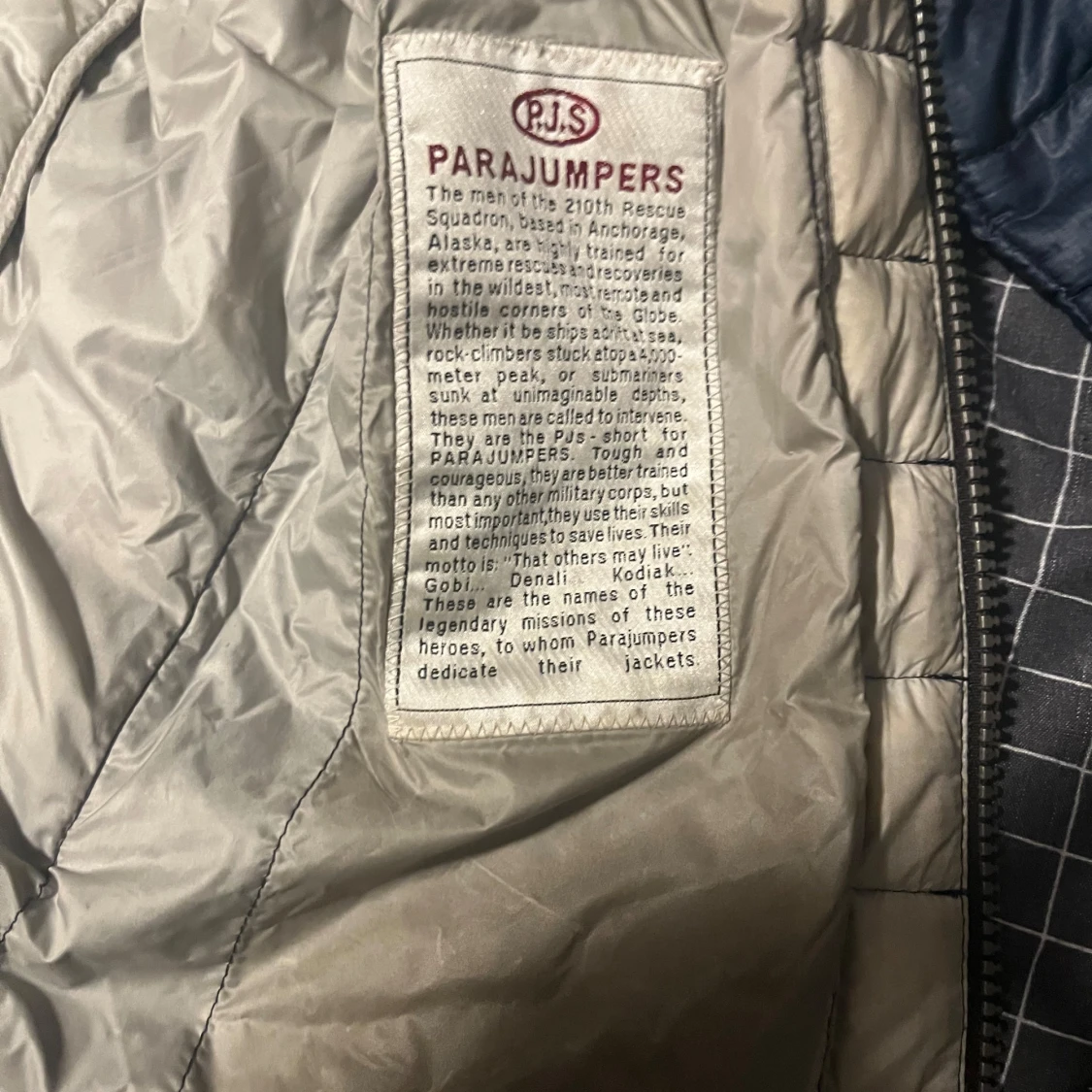 Mörkblå dunjacka från Parajumpers - 4