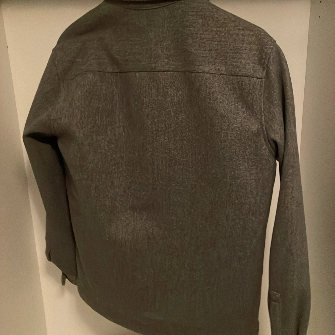 Grå overshirt med dragkedja - 1