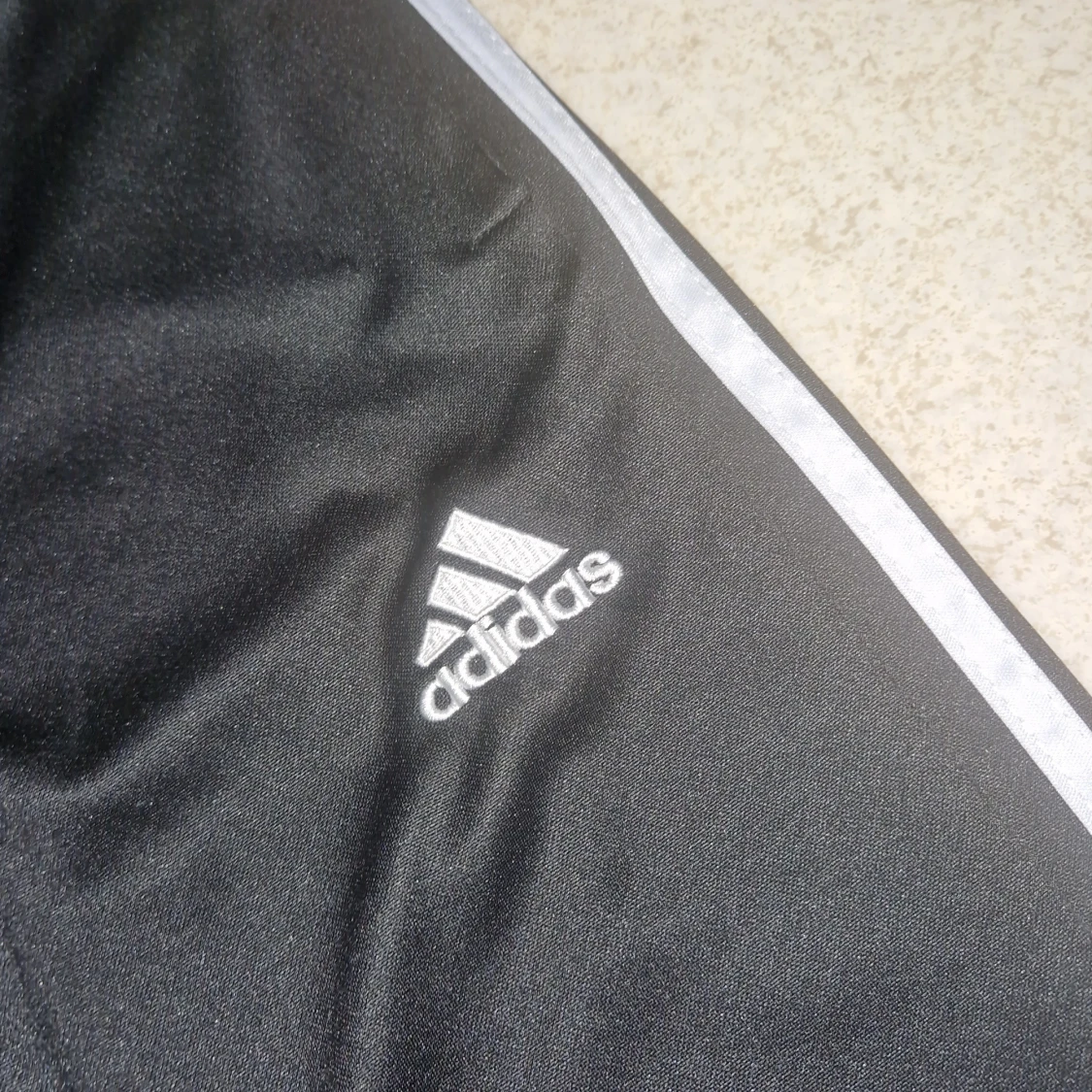 Real Madrid Adidas svarta träningsbyxor - 4