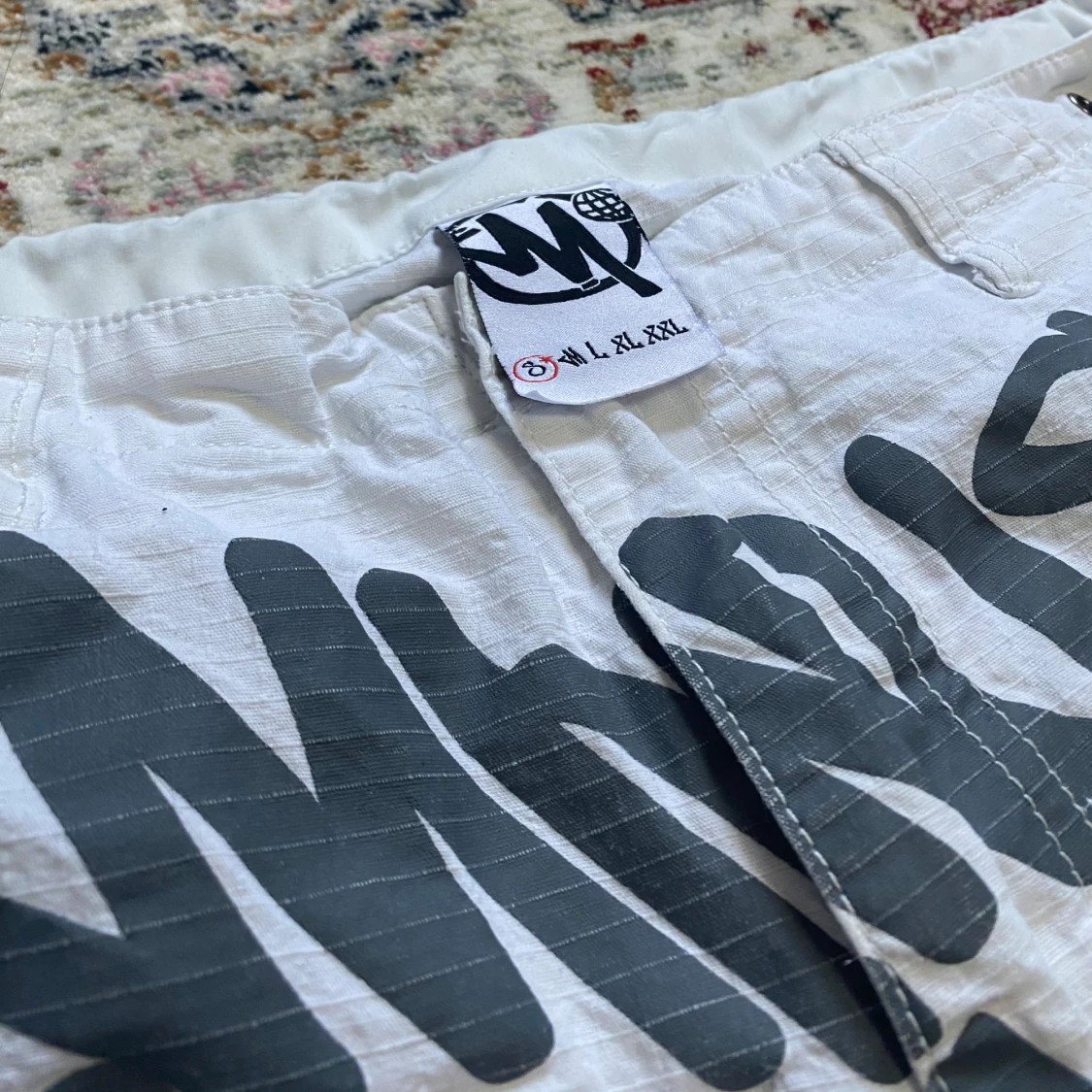 MinusTwo cargos  - 1