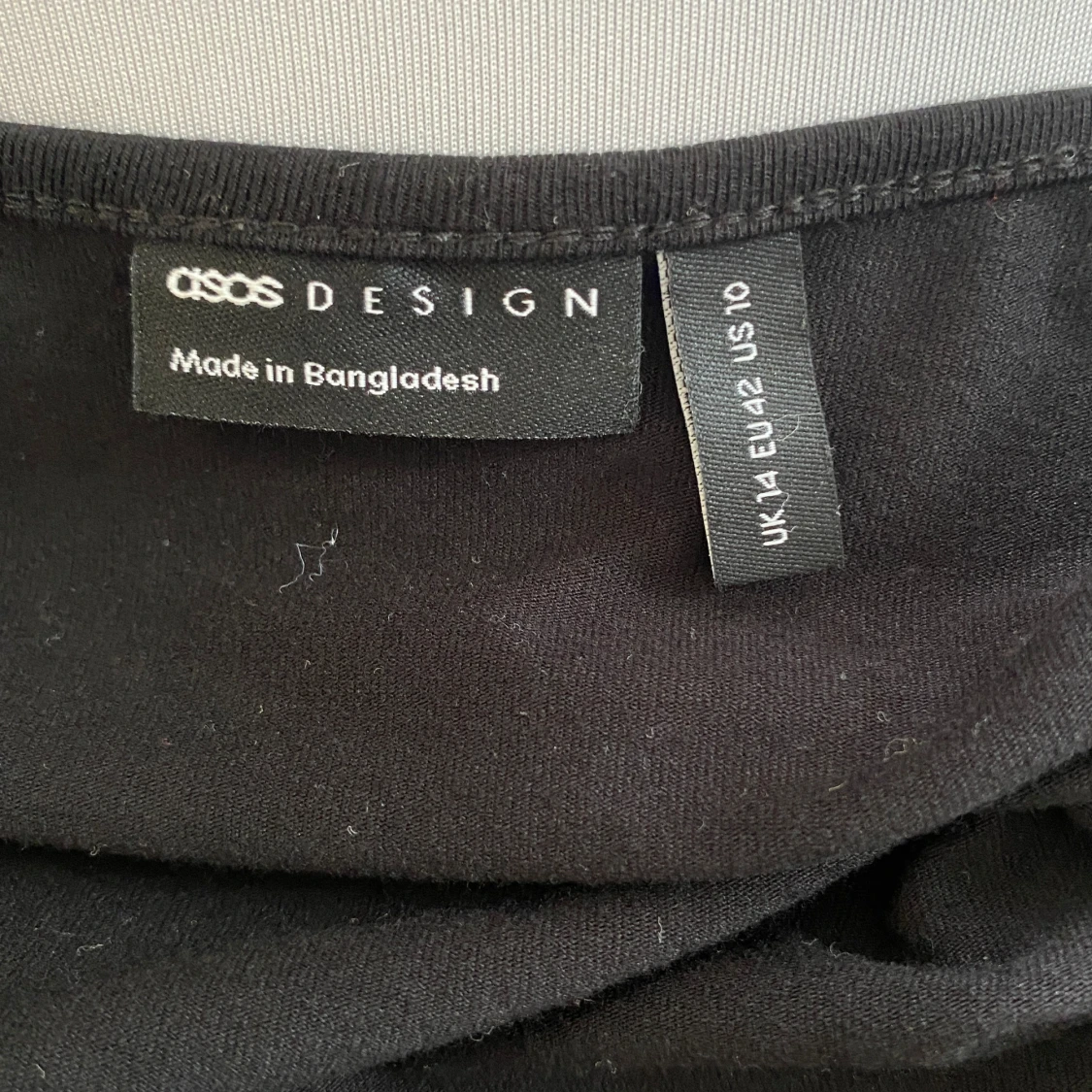 Svart omlottopp från ASOS  - 1