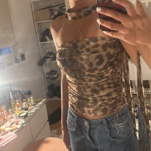 Leopard bandeau topp - Ny skick, bra för sommar och fest