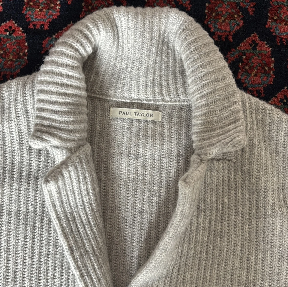Ljusgrå cardigan jacka från Paul Taylor - 2