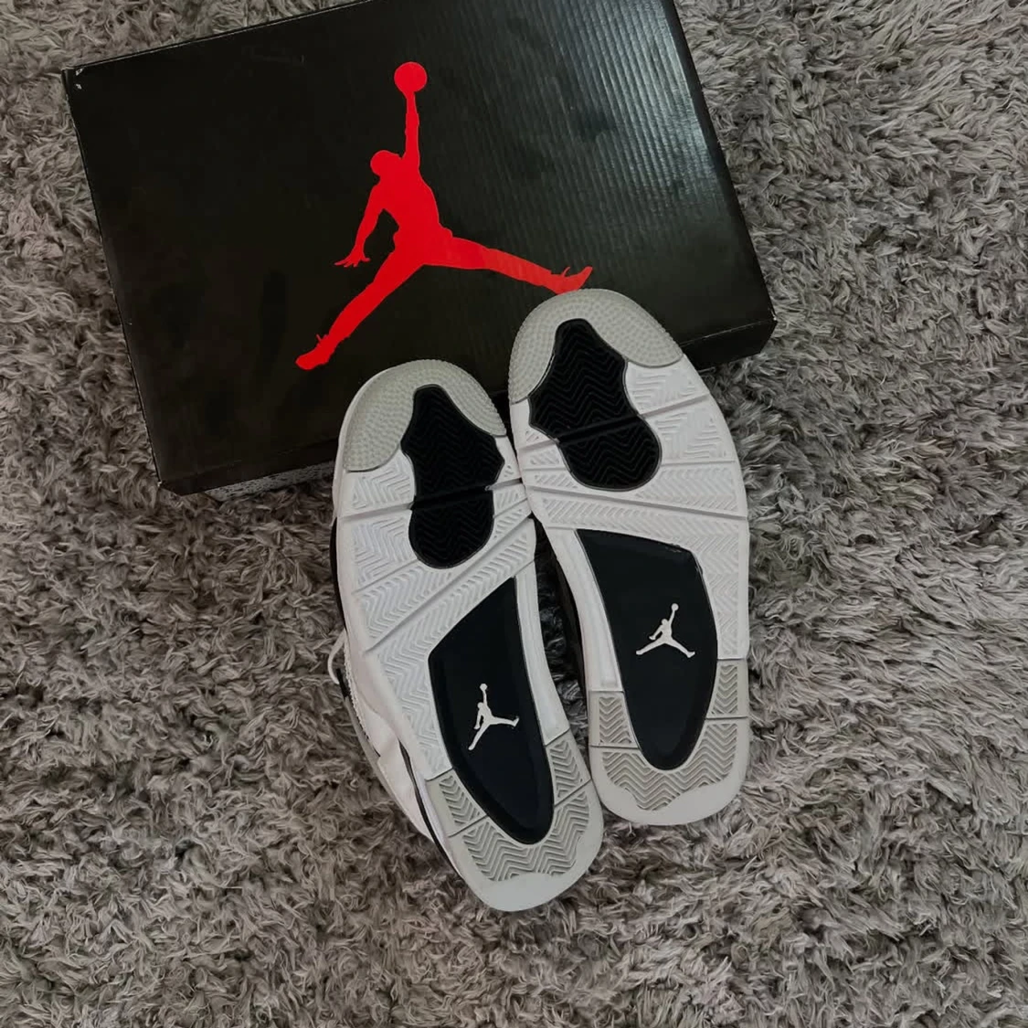  Jordan 4 vit/svart/grå - 3