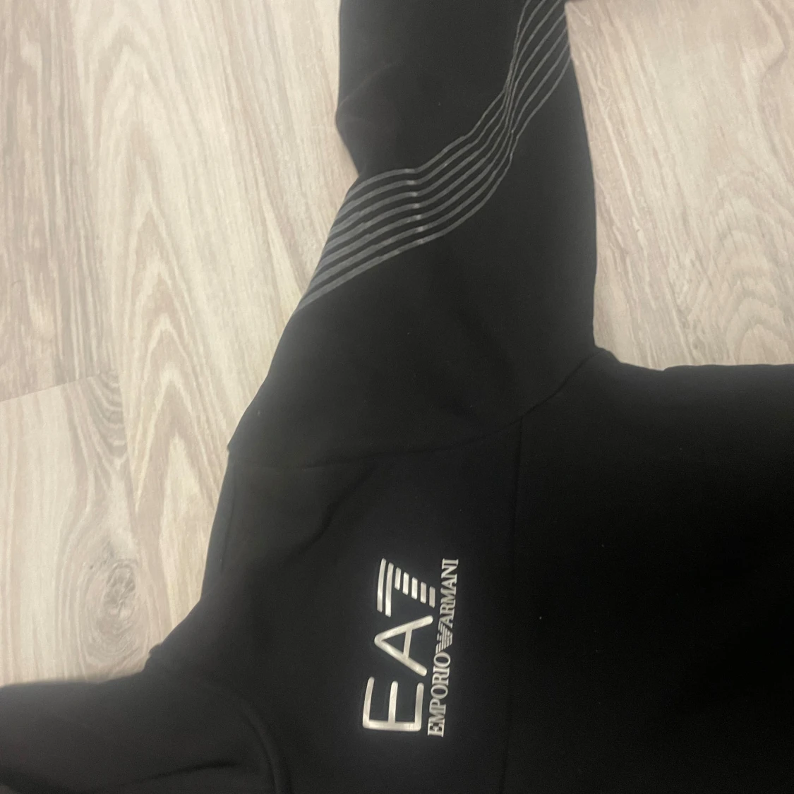 Svart EA7 hoodie med halv dragkedja - 1