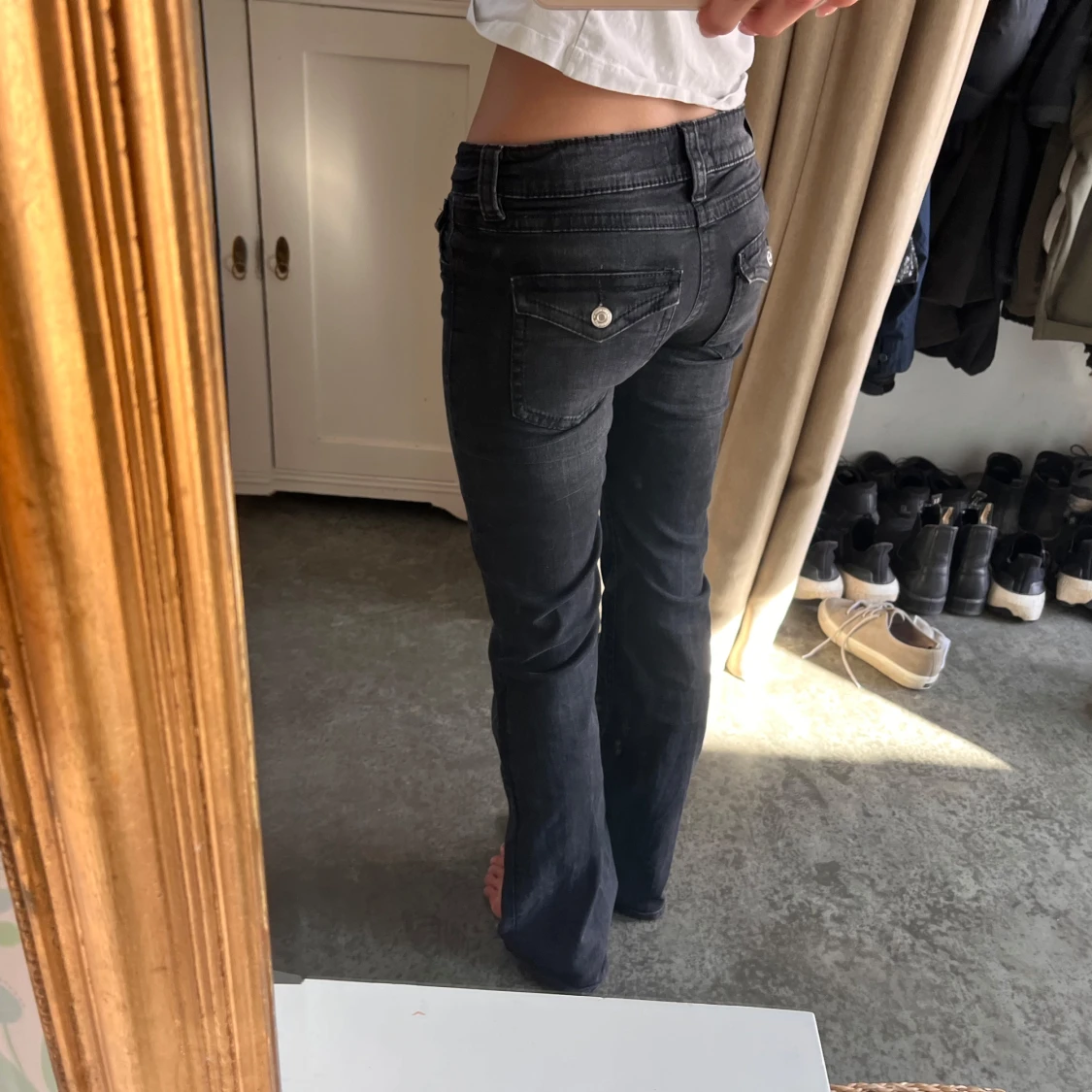 Svarta bootcut jeans med låg midja - 1