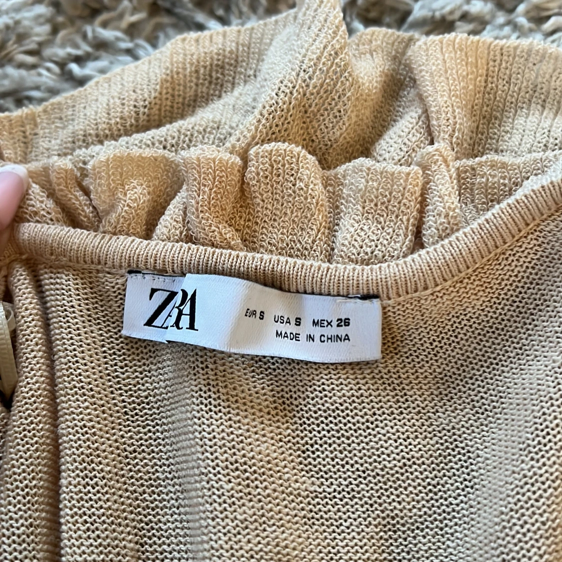 Aprikos stickad bolerotopp från Zara - 2