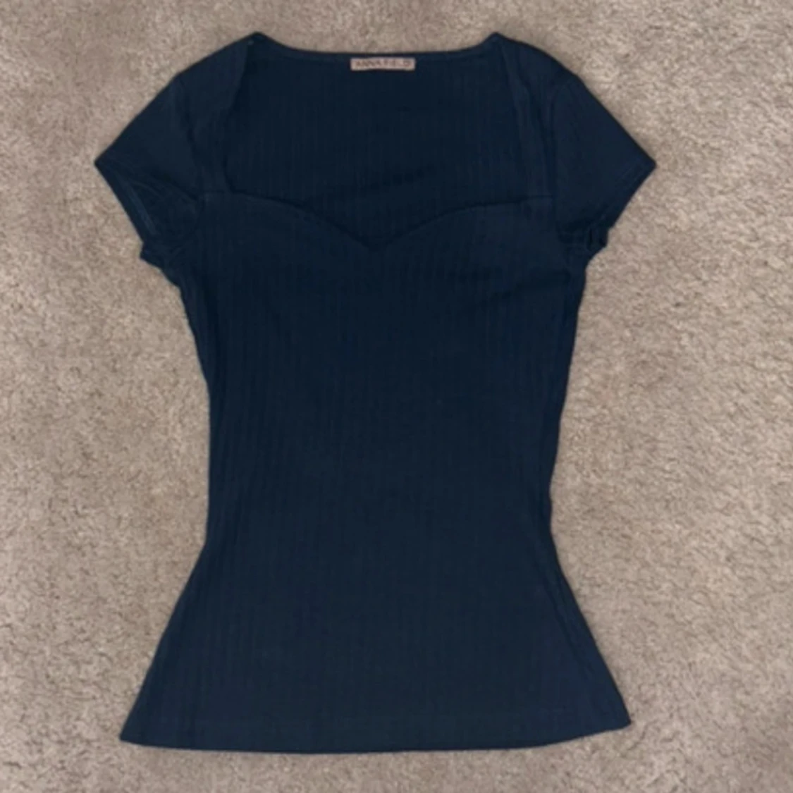 Mörkblå ribbad topp  - 1