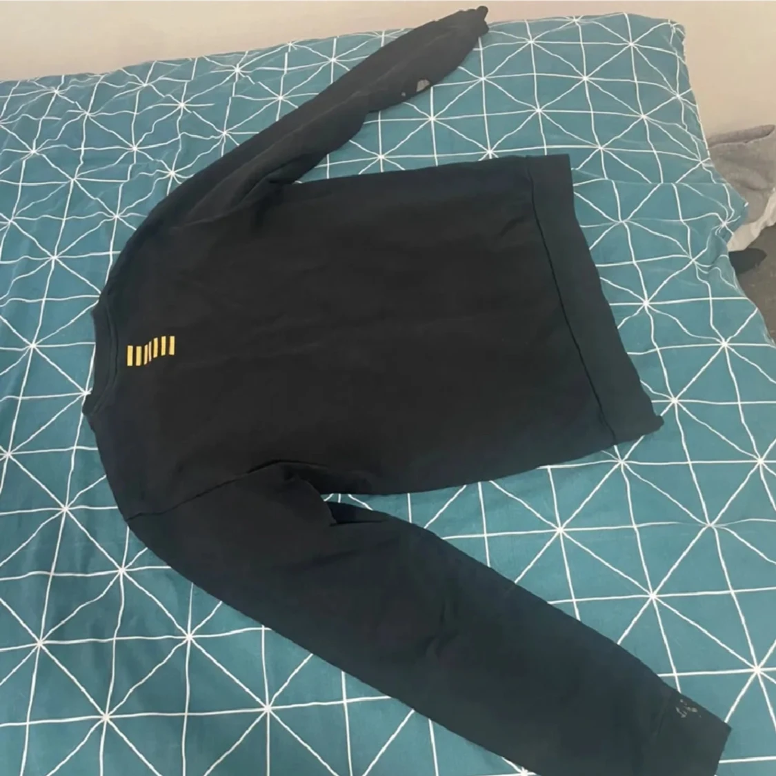 Svart EA7 sweatshirt med guld logga - 1