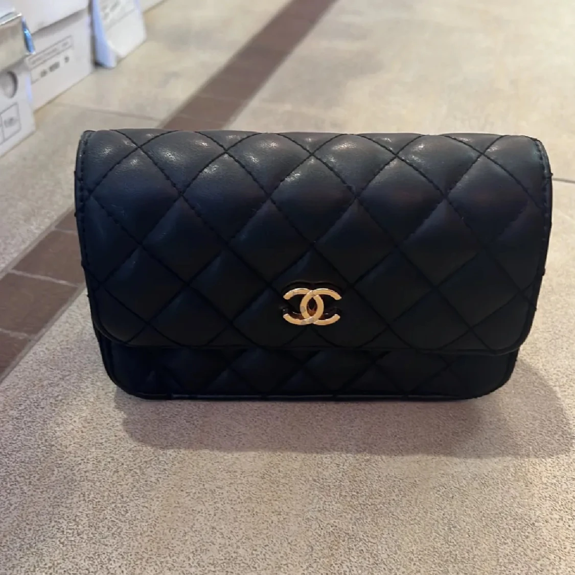 Svart  axelväska - 2