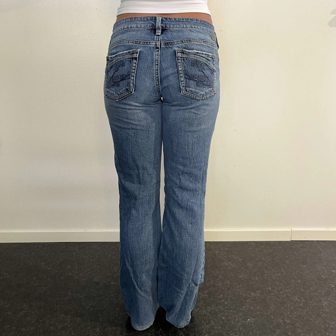 Lågmidjade bootcut jeans - 1