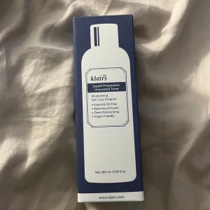 Klairs Supple Preparation Unscented Toner - Klairs Toner ar en oparfymerad produkt som passar alla hud typer! I ny skick och helt oanvänd! Om du har en fraga angäende produkten är det bara att fraga mig! PS jag lagger till extra testers pa köpet