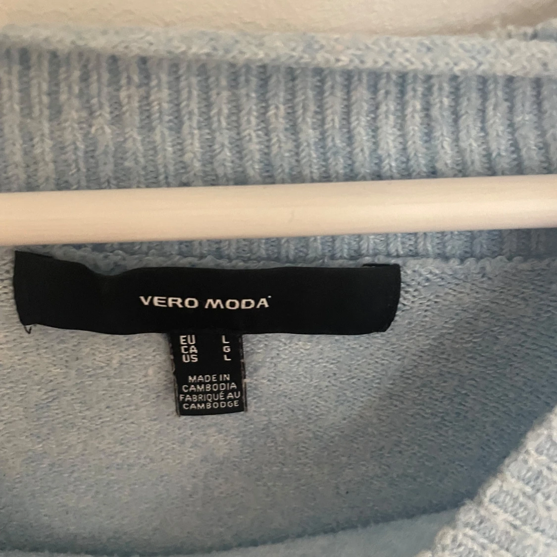 Ljusblå stickad tröja från Vero Moda - 2