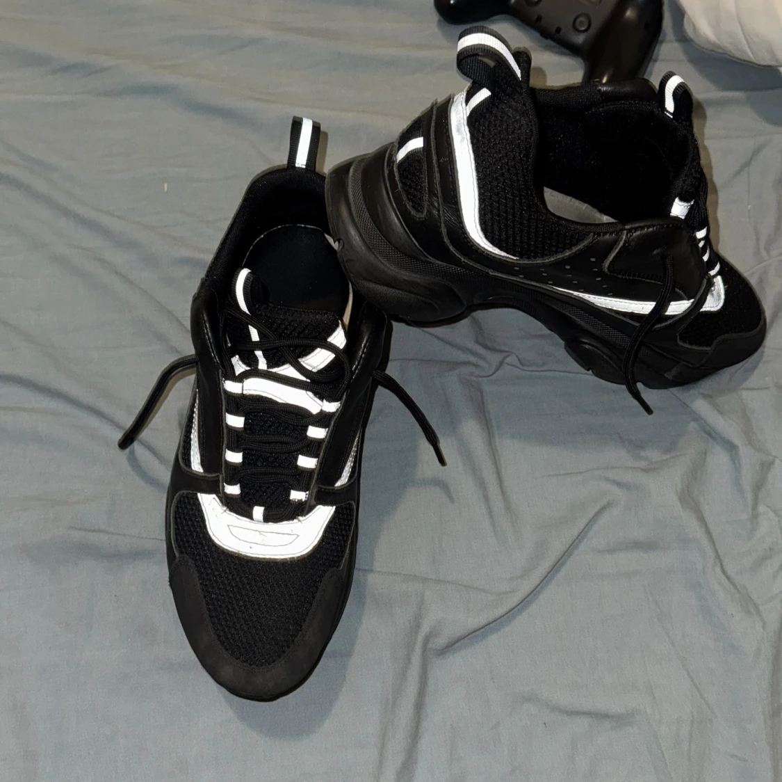 Svarta Dior sneakers med vita detaljer - 3