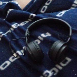 Hörlurar med bluetooth - Hörlurar med bluetooth