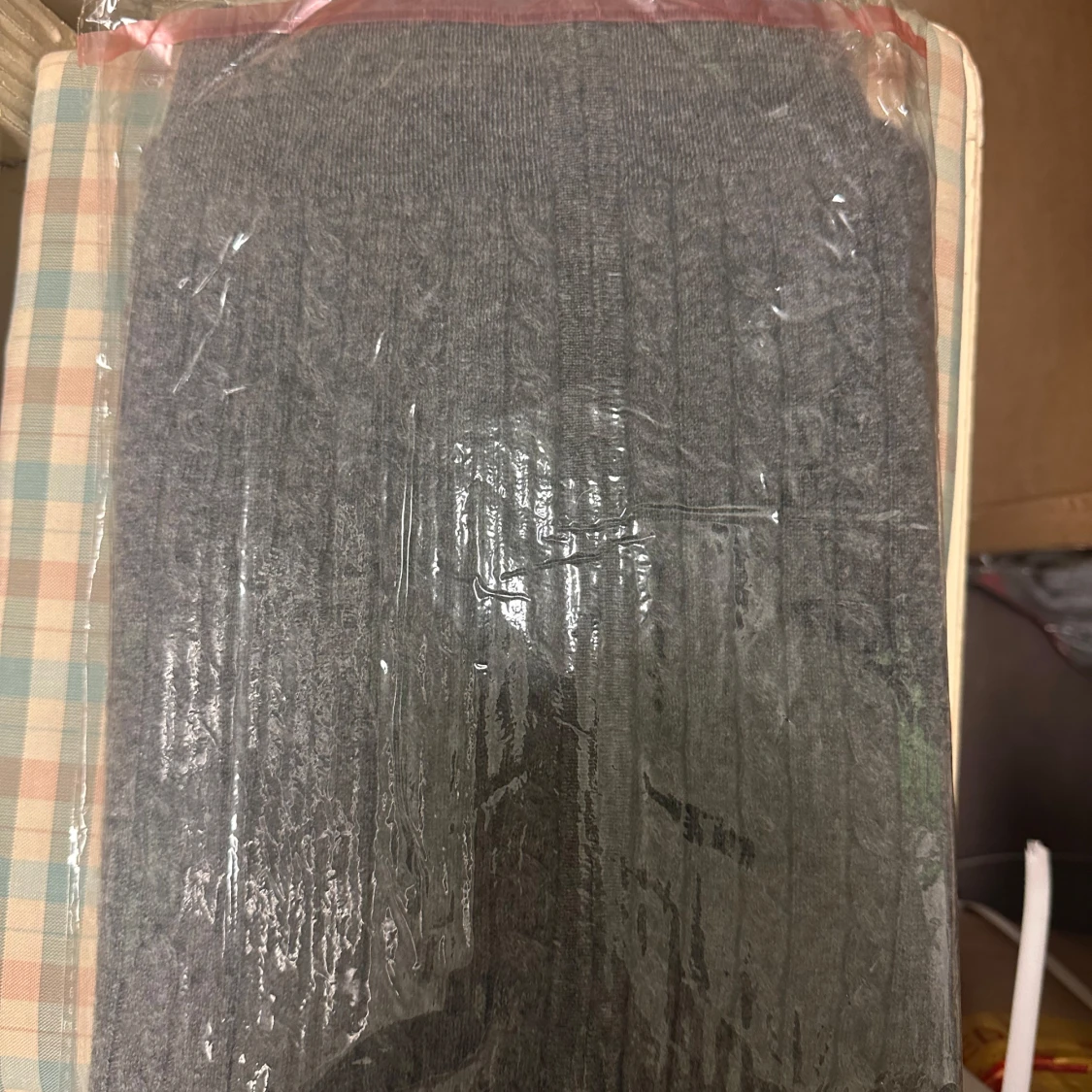 100% Kashmir, Grå kabelstickad hel zip kofta  - 2