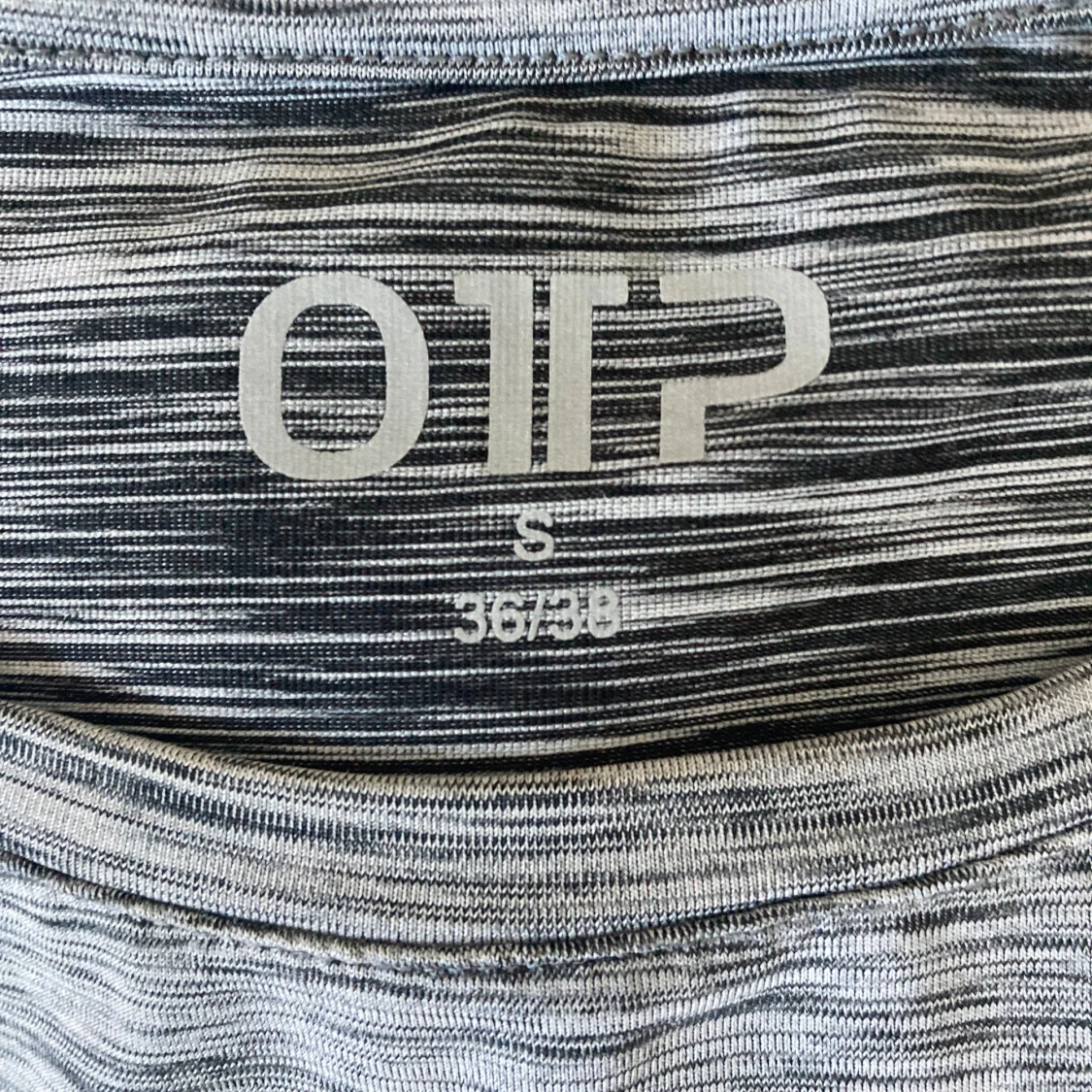 Gråmelerad långärmad tröja OTP - 1