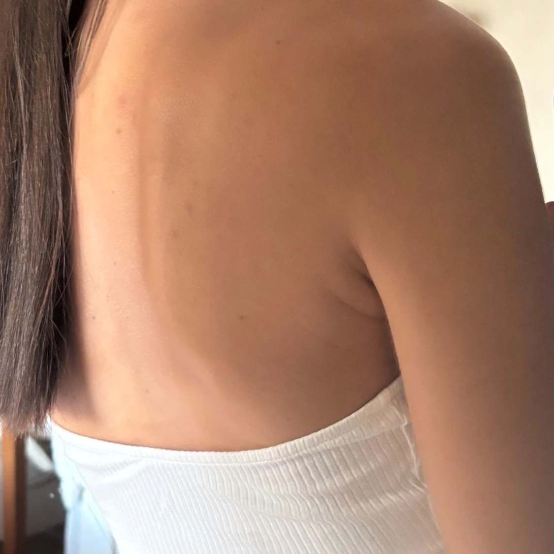 Vit ribbad croppad linnetopp - 2