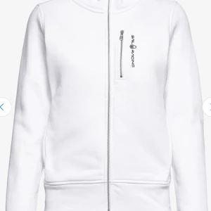 Sail racing hoddie  - Jag säljer denna super fina hoddie då den inte andvänds. Har knappt använts, kan diskutera priset. Original pris 1050