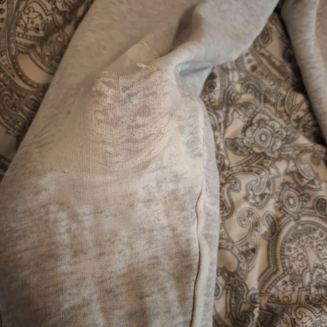 Grå hoodie från Peak Performance - 2