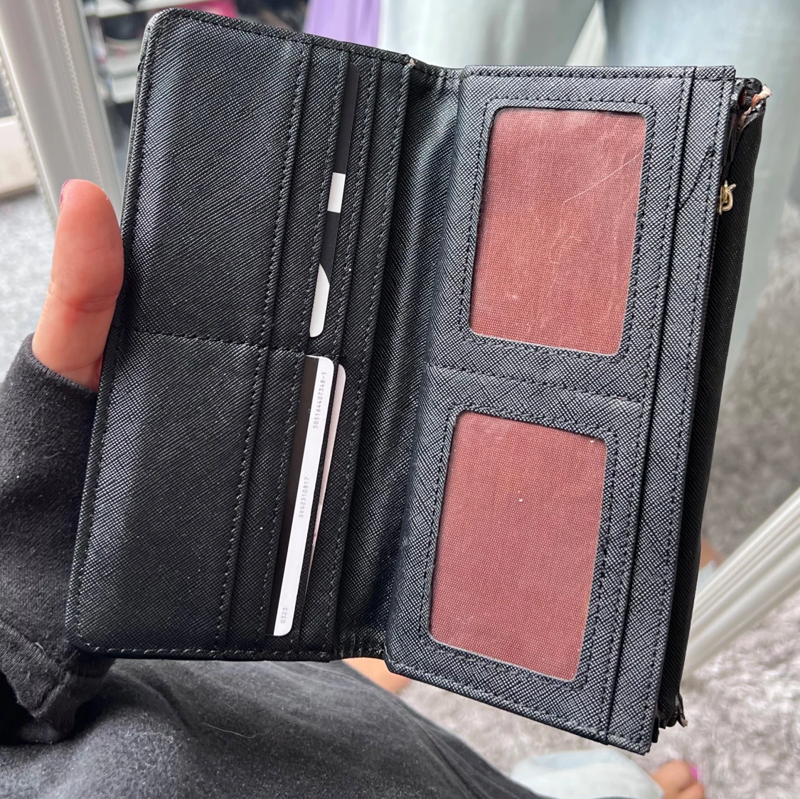 Svart plånbok i skinn - 3