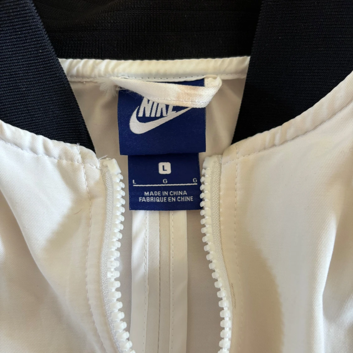 Vit vindjacka från Nike - 1