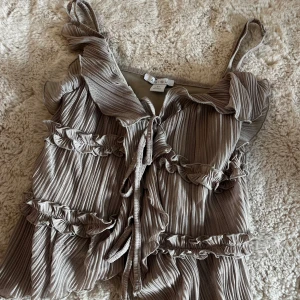 Snygg blus från New Yorker - Aldrig använd!❤️ Storlek XS 