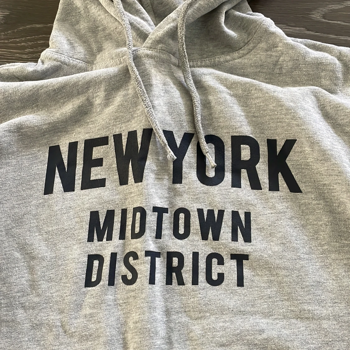 Grå hoodie med New York-tryck 157 XS - 1