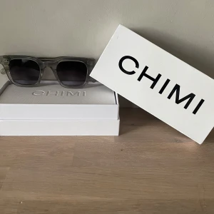 Chimi 04 - Säljer dessa 04 då jag ej använder dem.                   Box och allt medföljer 