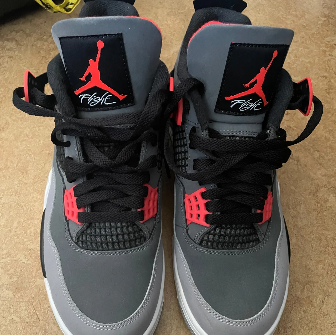 Jordan 4 Retro - 2