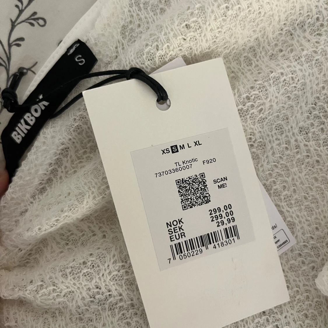 Vit långärmad topp från Bik Bok - 2