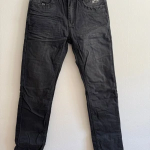 Kevlarjeans från Held - Kevlarjeans från Held, anpassade för MC-åkning. Strl 31