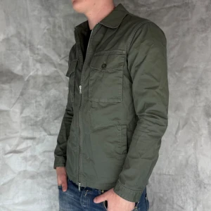 Brothers Overshirt - Brothers Overshirt - Pris: 399 - Modell: Overshirt - Bra skick utan defekter - Storlek: S - Original för packning tillkommer inte