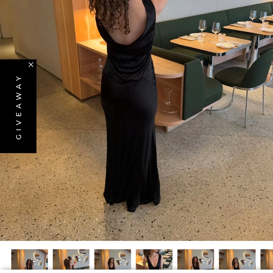 Svart satin klänning  - 1