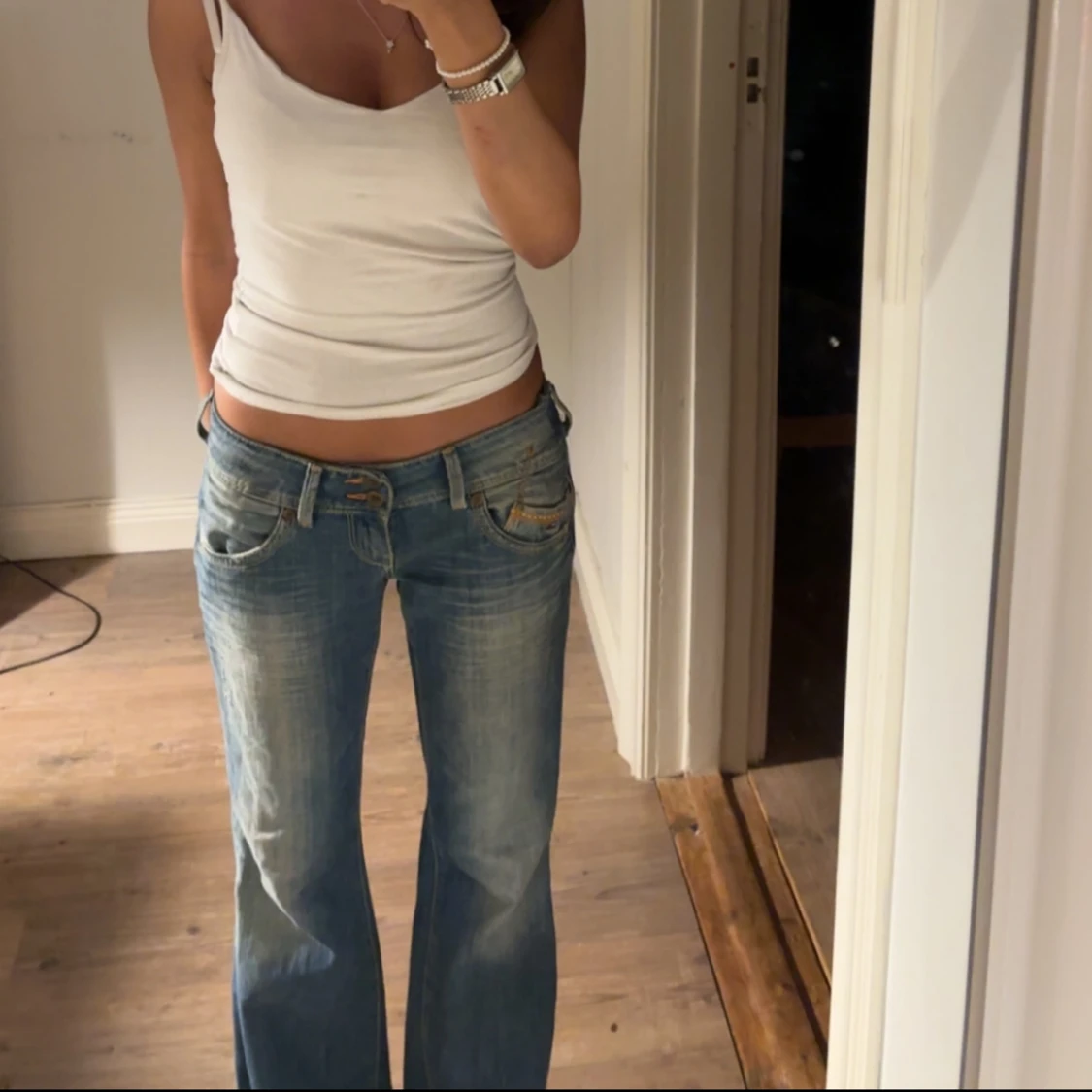 Lågmidjade bootcut jeans - 2